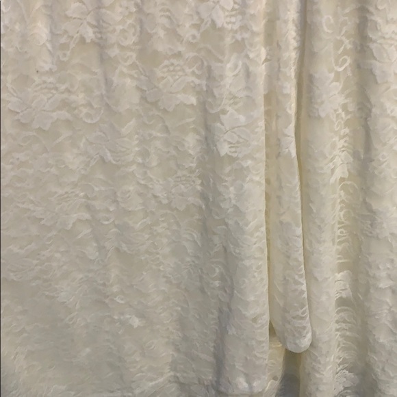 White lace dress - Picture 2 of 3